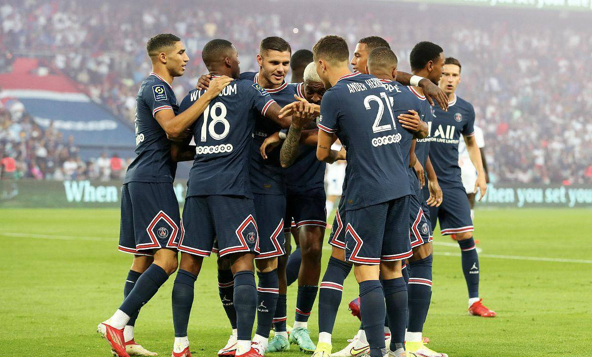 巴黎圣日耳曼近期状态遇阻，雷恩四连胜势头强劲，能否在法甲一决高下？